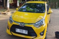 Mobil yang dibawa terduga pelaku.