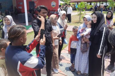 Kehadiran Paramitha Widyakusuma di Walicung Park Disambut Antusias oleh Pengunjung