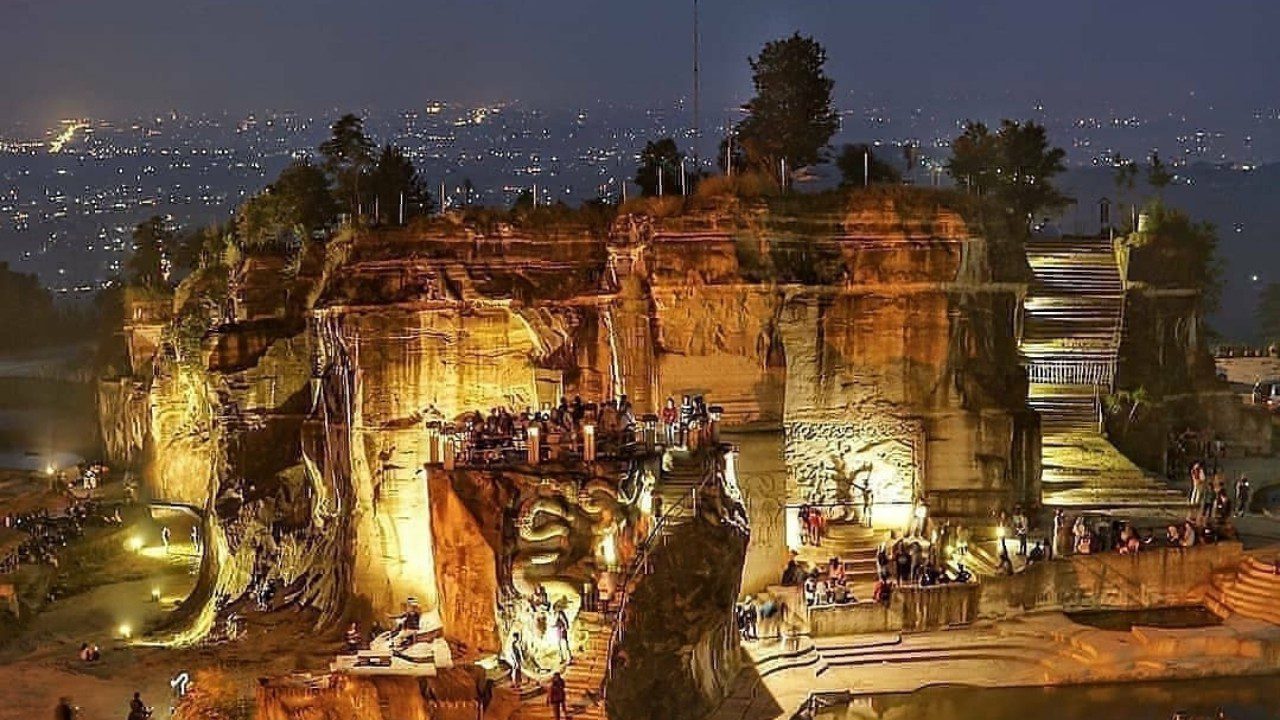 Tebing Breksi Jogja.(Foto: Instagram @staycationjogja)
