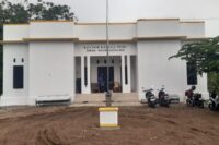 Kantor Kepala Desa Sindangwangi, Kecamatan Bantarkawung yang baru bediri megah dsn gagah mirip istana presiden yang dibangun secara swadaya. Foto: Portal Pantura/Yudhi Prasetyo.