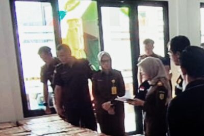 Barang Bukti Kasus Rokok Ilegal 2.3 Miliar Dilimpahkan Bea Cukai  Kepada  Kejaksaan Negeri Kabupaten Tegal