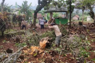 Pemdes Kutamendala Ajak Warga Lestarikan Lingkungan Lewat Jumat Bersih