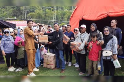 Komunitas PKBS dan Soda Mas Bresel Salurkan Bantuan untuk Korban Tanah Bergerak di Brebes Selatan