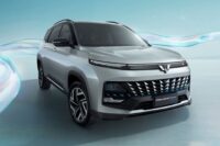 Wuling New Almaz RS Pro Hybrid membawa sejumlah fitur canggih dan moderen. Foto: Wuling Indonesia.