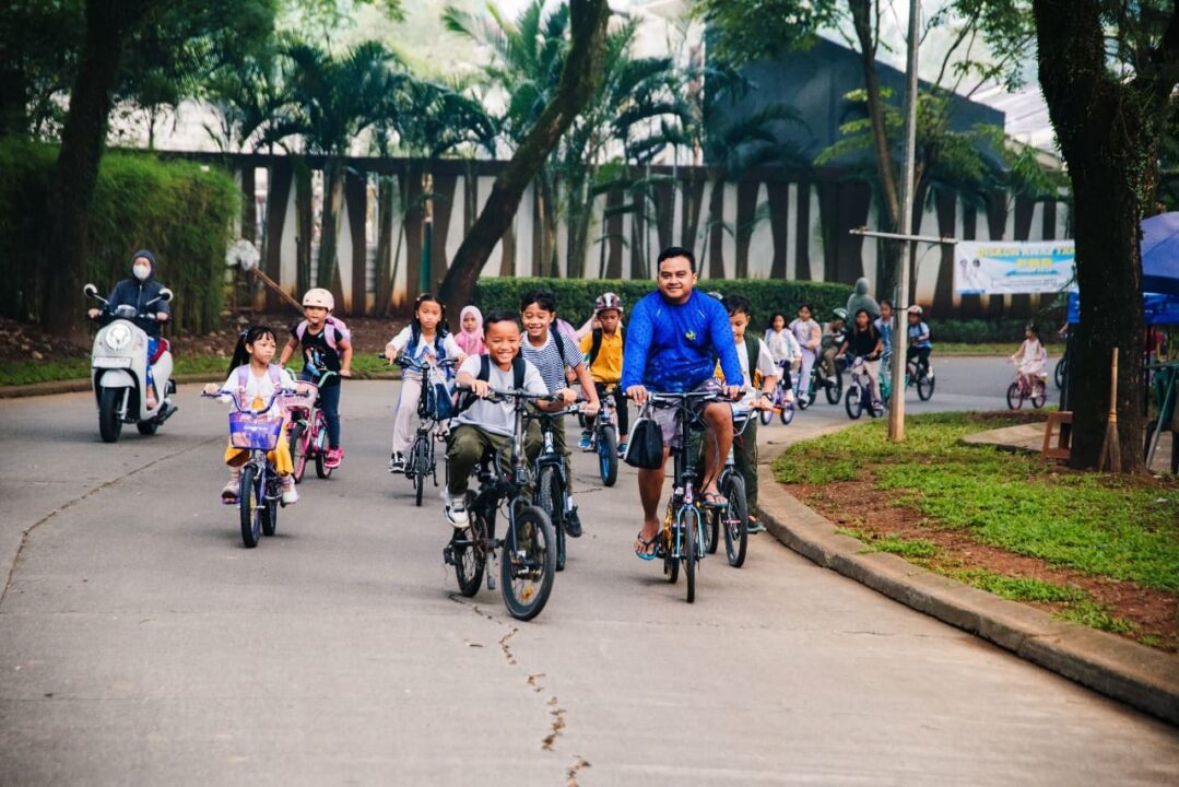 B2W Indonesia capai 80% target kuartal I/2025, dorong gaya hidup sehat dan kurangi emisi karbon lewat bersepeda.