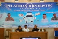 Saring sebelum sharing! Pelatihan jurnalistik di SMAN 1 Bumiayu ajarkan siswa tentang etika bermedia sosial dan teknik menulis berita. #BijakBermedia #JurnalismeSekolah