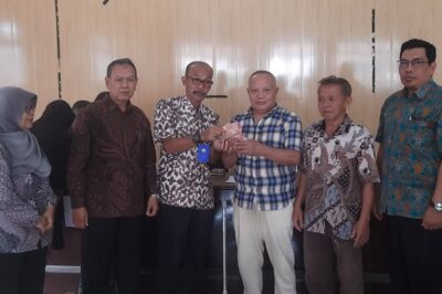 12 Warga Desa Tonjong Terima BLT Dana Desa Tahap II Tahun 2025