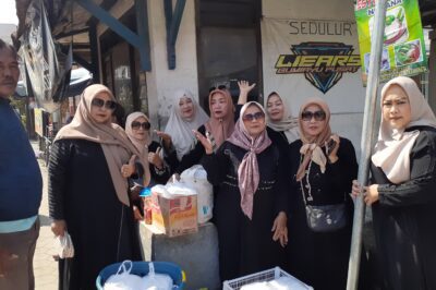 KSBB Gelar Aksi Sosial Jumat Berkah di Pasar Induk Bumiayu, 150 Nasi Kotak Dibagikan Gratis