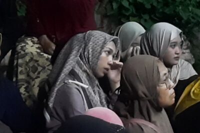 Tangis Haru Iringi Kalijurang Bersholawat, Anak Yatim Dapat Orang Tua Asuh