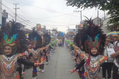 Ribuan Warga Meriahkan Karnaval HUT ke-80 RI di Bumiayu