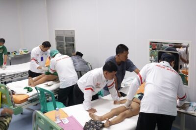 Tangisan Bahagia Warnai Sunatan Massal di Brebes