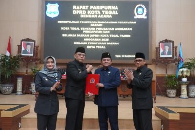 Enam Fraksi di DPRD Kota Tegal Meyetujui Raperda Perubahan APBD 2025 Jadi Perda