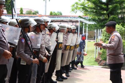 Polres Brebes Tingkatkan Kesiapsiagaan Lewat Latihan Alarm Stelling dan Sispam Mako