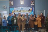 Foto bersama pengurus baru BUMDes Semar Kutamendala. Foto: Portal Pantura/Yudhi Prasetyo.