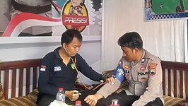 Subsatgas Dokkes menggelar pemeriksaan kesehatan keliling di tiga pos pengamanan Operasi Lilin Candi 2025 di Brebes, Selasa (23/12/2025). Kegiatan ini menyasar Pos Pam Gereja Jatibarang, Linggapura, dan Bumiayu. Foto: Humas Polres Brebes.