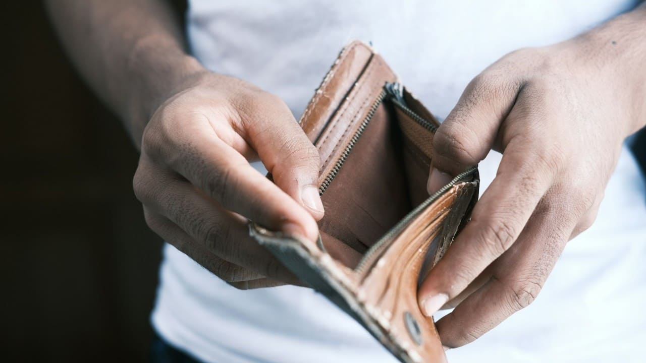 Ilustrasi miskin Foto: Towfiqu barbhuiya/Unsplash.