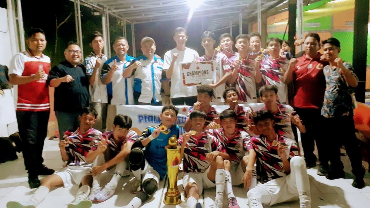 SMAN 1 Sirampog Juara Turnamen Futsal Pelajar Piala Ketua AFK Brebes 2025