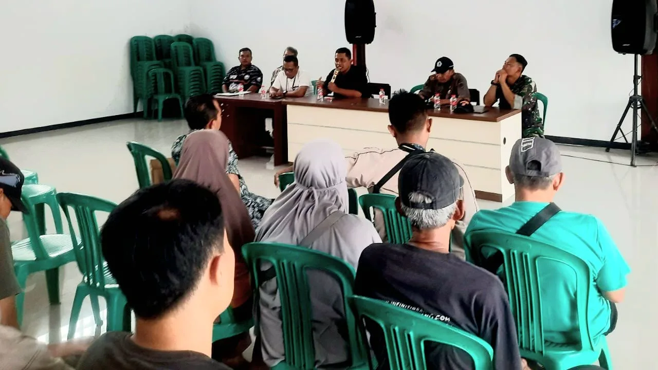 Warga Desa Tonjong Walkout, Tolak Galian C di Kali Pedes