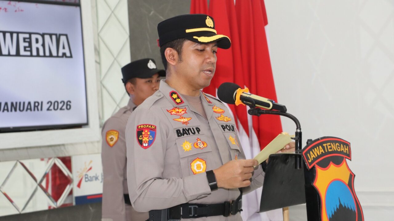 Rotasi Pejabat dan Purna Tugas, Kapolres Tegal Pimpin Sertijab di Mapolres Tegal