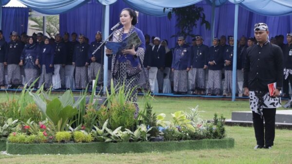 Paramitha Pimpin Upacara Pakai Bahasa Brebesan dan Sunda, Ini Alasannya