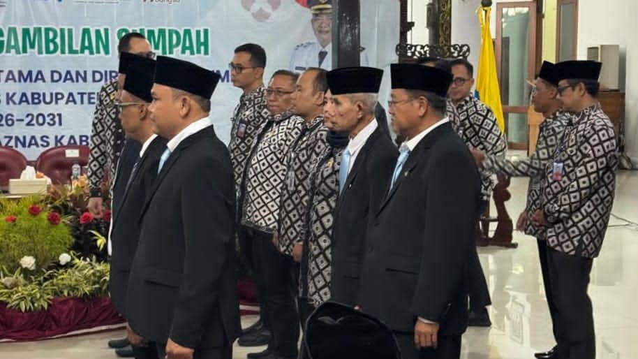 Bupati Brebes Paramitha Widya Kusuma melantik sembilan pejabat pimpinan tinggi pratama di Pendopo Kabupaten Brebes, Kamis (5/2/2026). (Foto: Portal Pantura/Imam Muzaki)