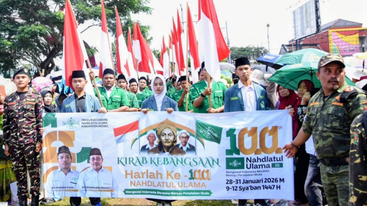 Istighosah Kubro Warnai Puncak Satu Abad NU, Ribuan Warga Padati Alun-Alun Brebes