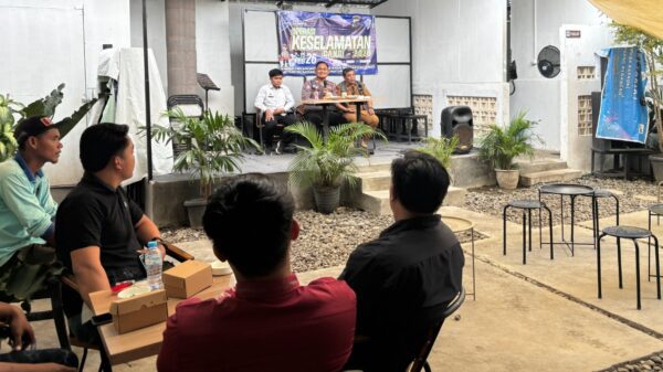 Polres Brebes Gelar “Ngopi Bareng” dengan Driver SPPG, Sosialisasi Keselamatan Berlalu Lintas