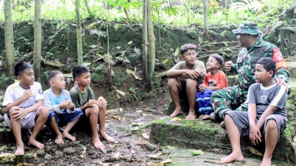 TMMD Reguler 127 Brebes: Dandim 0713 Tinjau Proyek Air Bersih, Bangun Kedekatan dengan Anak-Anak Cikuya