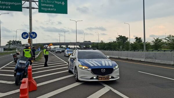 One Way Nasional Berlaku di Tol Trans Jawa Mulai Senin Sore