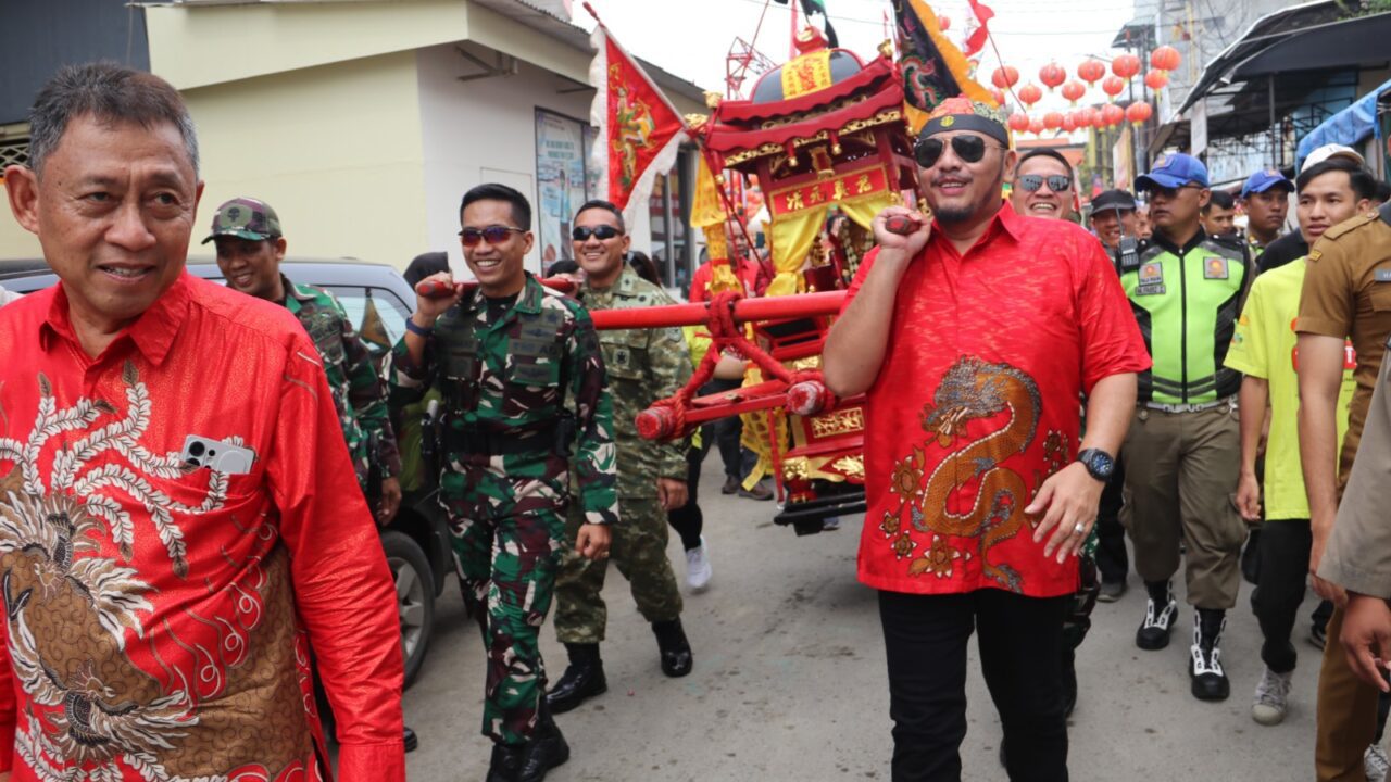 Kota Tegal Full Senyum di Imlek 2026, Kirab Toa Pe Kong Jadi Sorotan