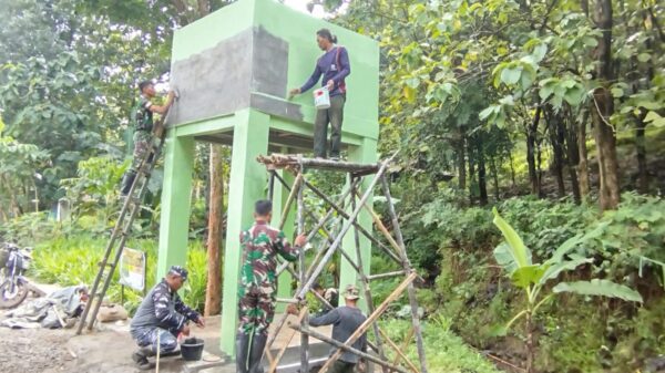 Program TNI Manunggal Air di Brebes Hampir Rampung, Bak Penampungan Air Desa Cikuya Masuki Tahap Akhir
