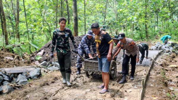 TMMD ke-127 di Brebes Percepat Pembangunan Desa Cikuya, TNI-Polri dan Warga Kompak Bangun Infrastruktur