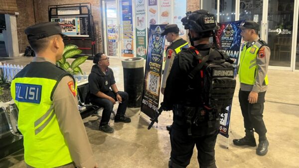 Mudik Lebaran 2026 Lebih Tenang, Ini Aplikasi Polisi untuk Cek Macet dan Jalur Alternatif Secara Real-Time