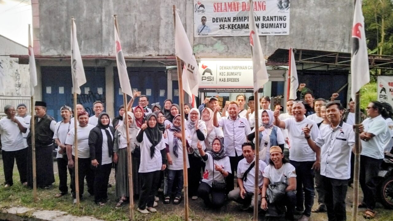Konsolidasi Ramadhan, Pengurus PSI Bumiayu Gelar Buka Puasa Bersama dan Pembagian Bingkisan