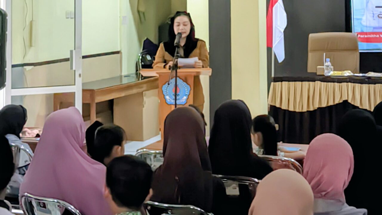 Pemkab Brebes Salurkan Bantuan Sosial untuk Anak Yatim Piatu di Tonjong