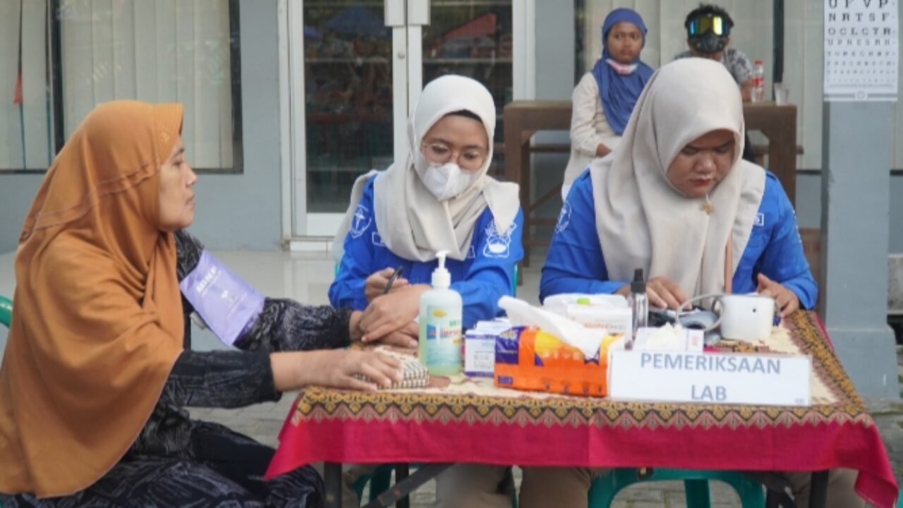 Polres Tegal Gelar Cek Kesehatan Gratis di CFD Slawi, 71 Warga Ikuti Pemeriksaan