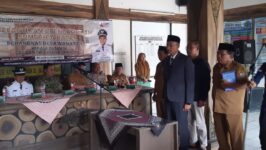 Azidan Trio Yahya Santoso resmi dilantik sebagai Kepala Dusun IV Desa Wanatirta, Kecamatan Paguyangan, Kabupaten Brebes, dalam prosesi pengambilan sumpah jabatan di Balai Desa Wanatirta, Senin (15/6/2026). Foto: Istimewa.