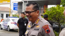 Kabid Humas Polda Jawa Tengah, Kombes Pol Artanto, memberikan keterangan pers terkait proses seleksi penerimaan Calon Taruna Akademi Kepolisian (Akpol) Tahun Anggaran 2026 di Mapolda Jateng, Rabu (10/6/2026). Polda Jateng menegaskan seluruh tahapan rekrutmen berjalan transparan, bebas biaya, dan tanpa jalur titipan. (Portal Pantura/Dok. Humas Polda Jateng)