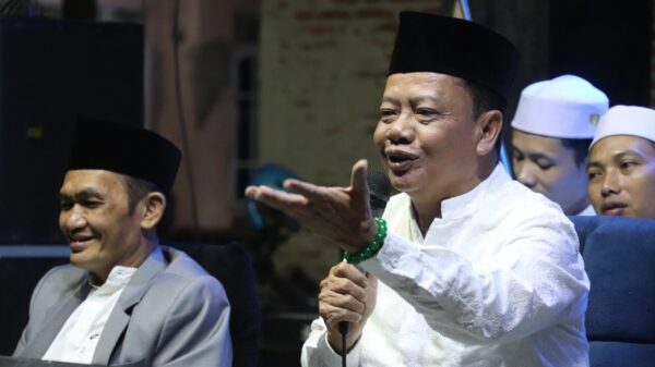 Haru dan Doa Iringi Pelepasan Siswa MI An Nahl Kedungbokor Brebes, Wabup Wurja Hadir Langsung