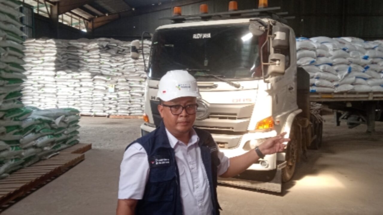 Pupuk Bersubsidi dan Harapan Petan, Menjaga Rantai Distribusi dari Gudang Suradadi Tegal