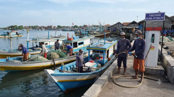 Tanpa APBN, Harga BBM Khusus Nelayan Kini Lebih Murah Jadi Rp15.000