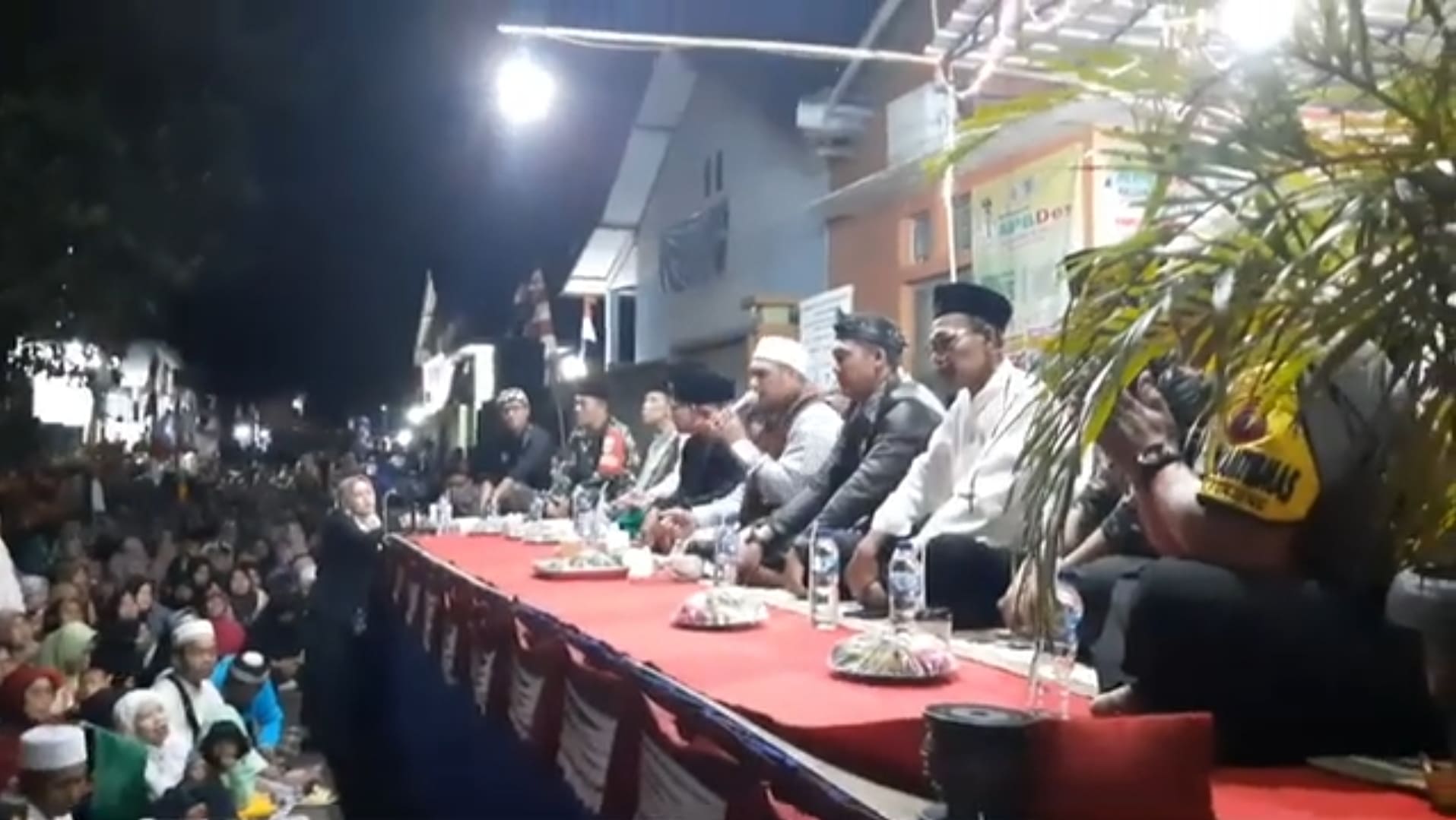 Suasana Kalijurang Bersholawat 2023. (Foto: Portal Pantura/Yudhi)