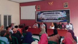 Suasana Musyawarah Desa (Musdes) di aula balai Desa Kutayu, Kecamatan Tonjong, Rabu (29/7/2026), yang membahas pembentukan tim penyusun RKPDes 2027 dan panitia penjaringan calon anggota BPD. (Foto: Portal Pantura/Yudhi P)