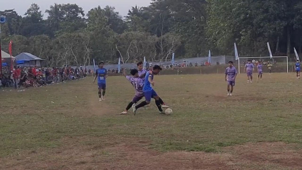 Aksi Sawunggaling FC saat melawan Bima Raya di Wurja Cup 2026, Jumat (4/7/2026). (Foto: Portal Pantura/Yudhi Prasetyo)