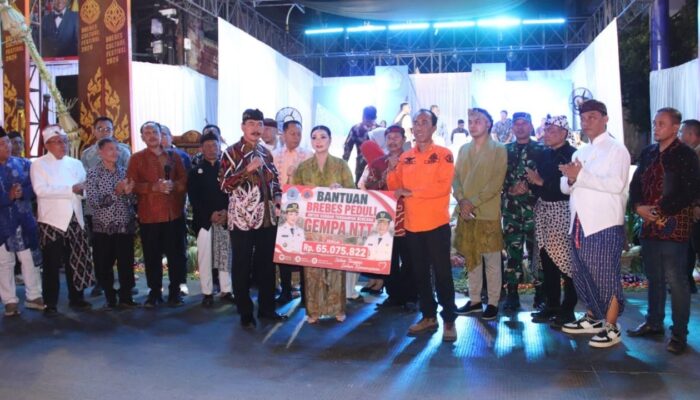 Warga Brebes Kirim Ribuan Telur Asin dan Bantuan Kemanusiaan ke NTT