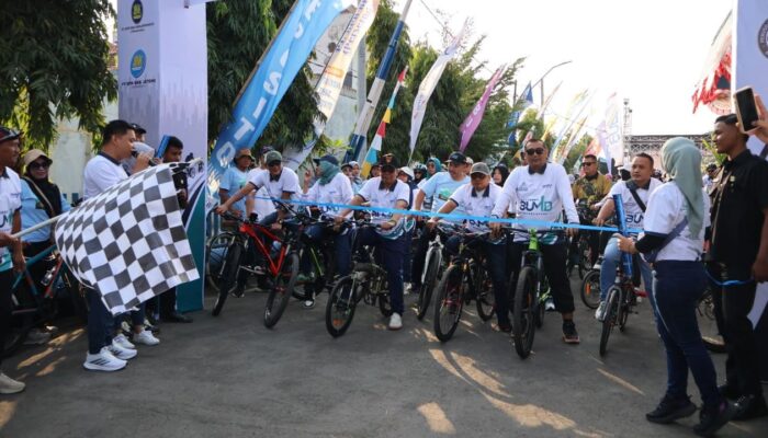 Semarakkan HUT ke-81 RI, Paguyuban BUMD Brebes Gelar Gowes Bareng Sambil Bagikan Ratusan