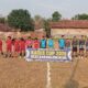 Cakra Bogra FC (hitam biru), New Arka FC (merah) bersiap bertanding dilaga pembuka Kades Cup Karangjongkeng 2026. (Foto: Portal Pantura/M Ardi)