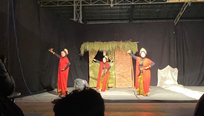Mahasiswa PGSD Universitas Peradaban Gelar Pagelaran Drama, Tampilkan Dua Karya Seni