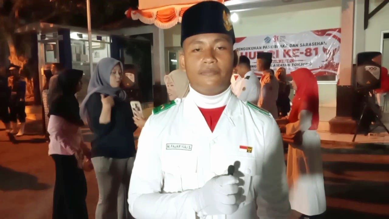 Fadli Setiawan, salah satu anggota Pasukan Pengibar Bendera (Paskibraka) Kecamatan Tonjong tahun 2026 yang siap bertugas pada upacara HUT ke-81 RI di Lapangan Widodo Tonjong. (Foto: Portal Pantura/M Faqih Mawardi)