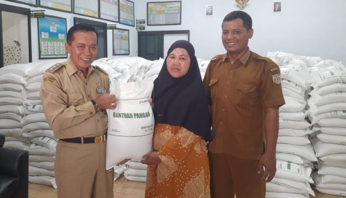 Dapat Bantuan Beras 30 Kg, Warga Karangjongkeng Brebes Akan Dicoret Jika Terlibat Judi Online!